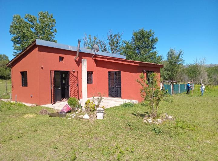 Casa · 100m² · 3 Ambientes · 2 Cocheras