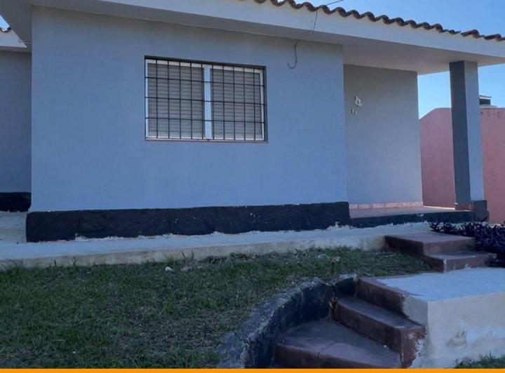 Casa · 100m² · 2 Dormitorios · 1 Cochera