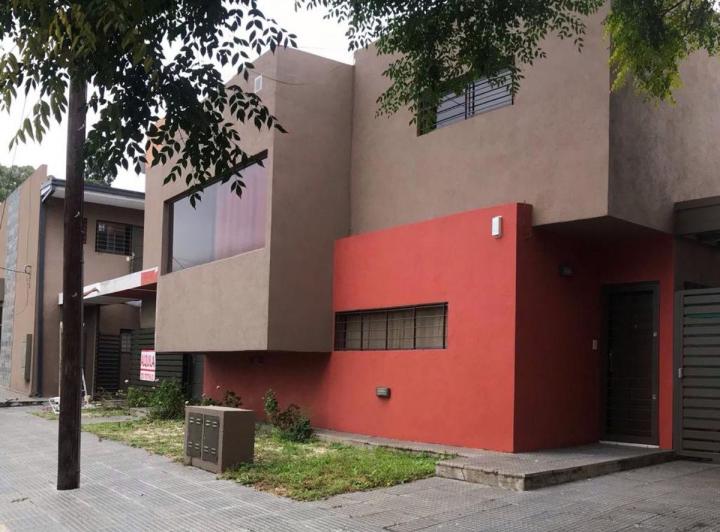Departamento · 80m² · 4 Ambientes · 1 Cochera