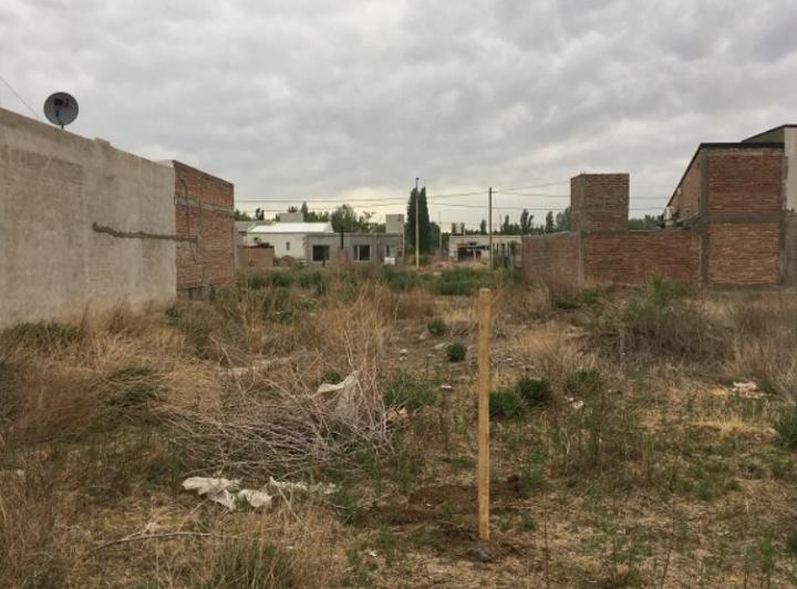 Terreno · 375m²