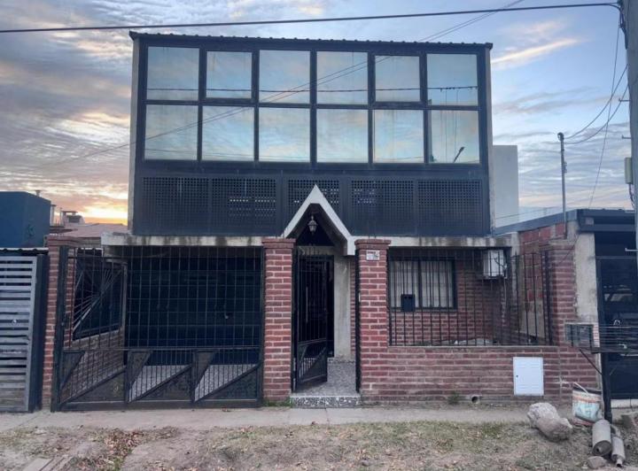 Casa · 150m² · 5 Ambientes