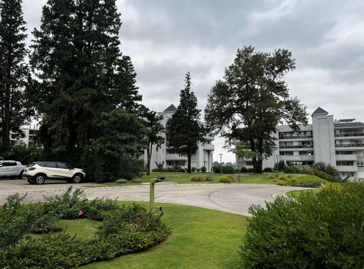 Departamento · 170m² · 5 Ambientes · 1 Cochera