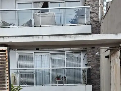 Cochera en Venta en Santos Lugares, Partido de Tres de Febrero