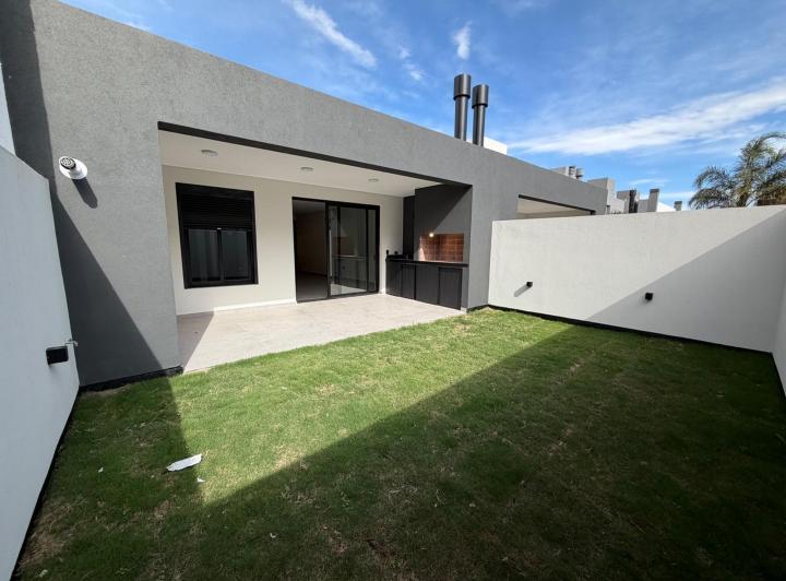 Casa · 112m² · 3 Ambientes · 1 Cochera