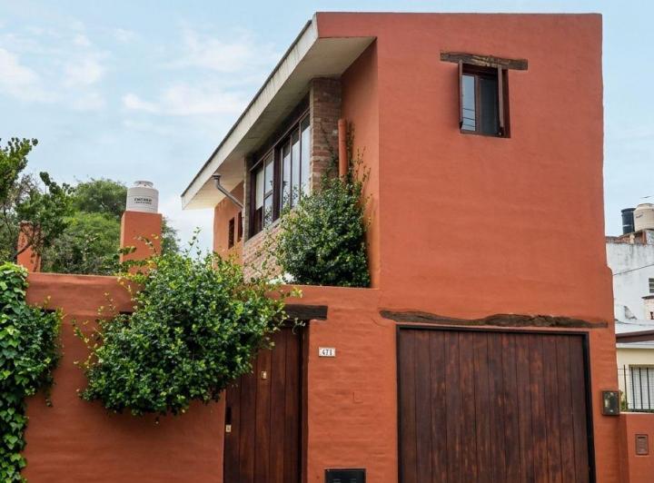 Casa · 134m² · 6 Ambientes · 1 Cochera