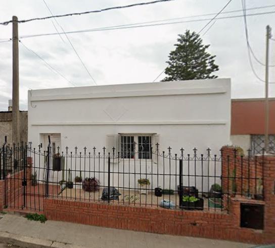 Casa · 110m² · 8 Ambientes