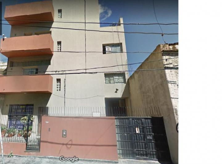 Casa · 580m² · 3 Dormitorios · 1 Cochera