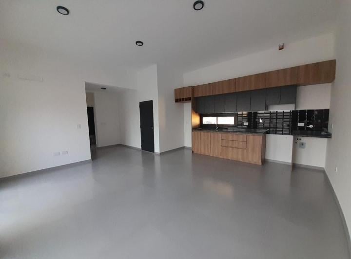 Casa · 125m² · 4 Ambientes · 2 Cocheras