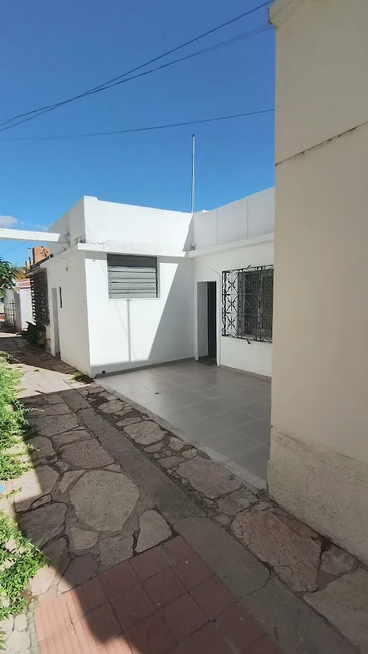 PH. TRES DORMITORIOS CON TERRAZA, BARRIO GENERAL PAZ, EXCELENTE RENTA. (RECICLADO A NUEVO)