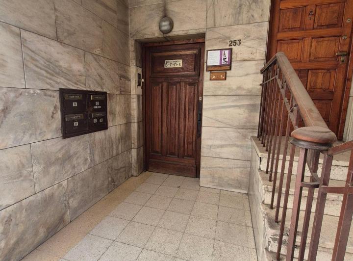 Departamento · 110m² · 6 Ambientes
