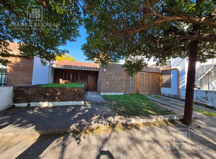 Casa · 110m² · 3 Ambientes · 1 Cochera