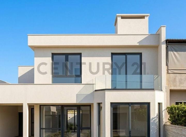 Casa · 210m² · 7 Ambientes · 1 Cochera