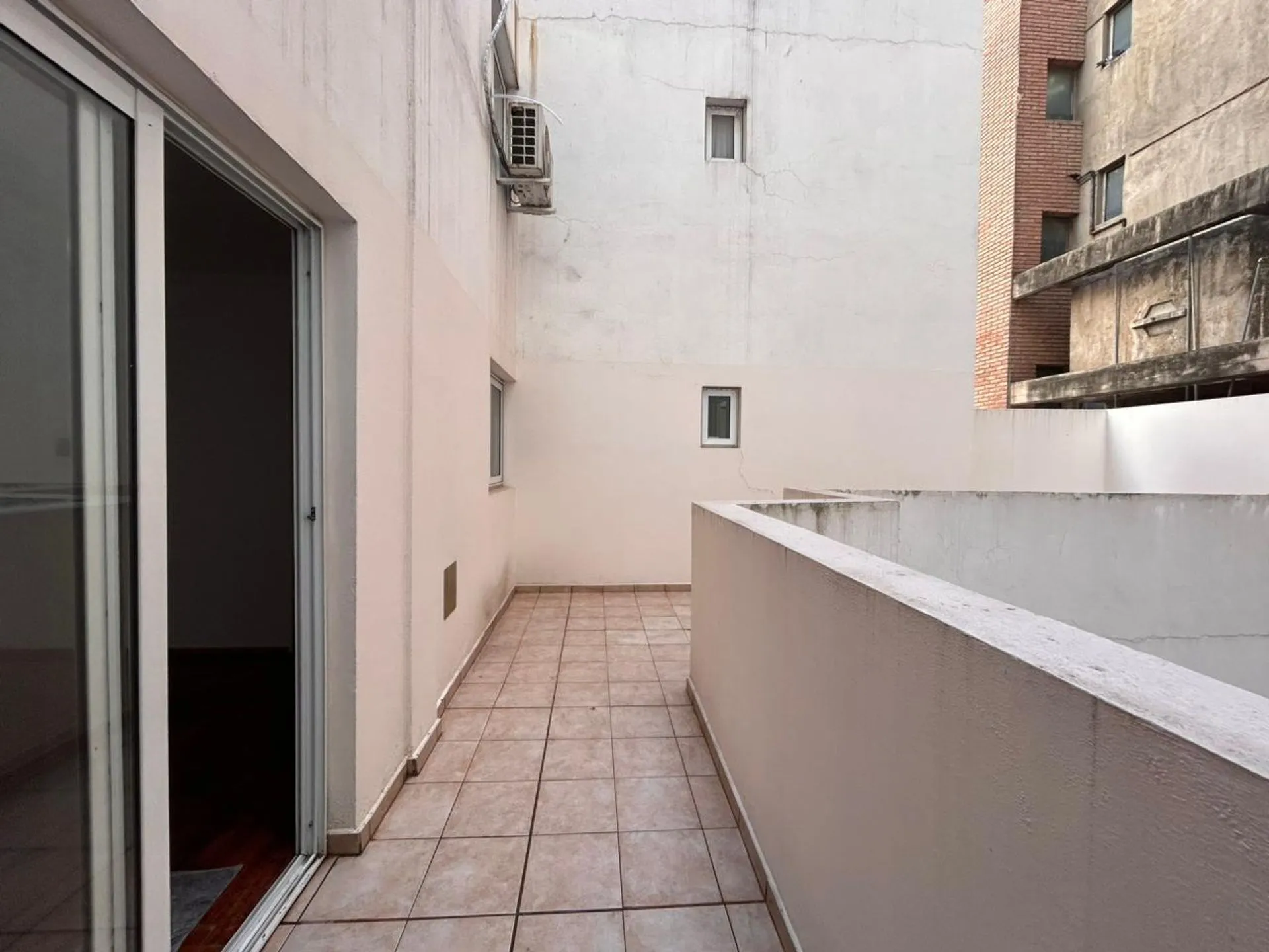 DEPARTAMENTO NUEVA CÓRDOBA 1 DORMI BALCON PISO 7º OBISPO SALGUERO A MTS PLAZA ESPAÑA VENTA