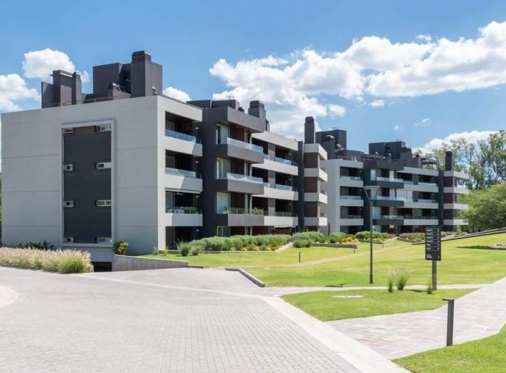 Departamento · 235m² · 9 Ambientes · 2 Cocheras