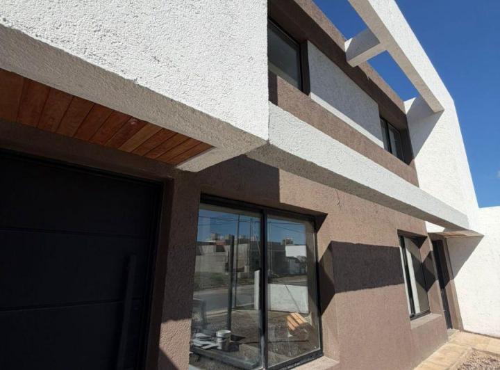 Casa · 125m² · 3 Ambientes · 1 Cochera