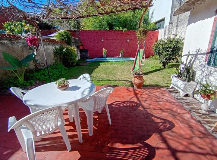 Casa · 220m² · 5 Ambientes
