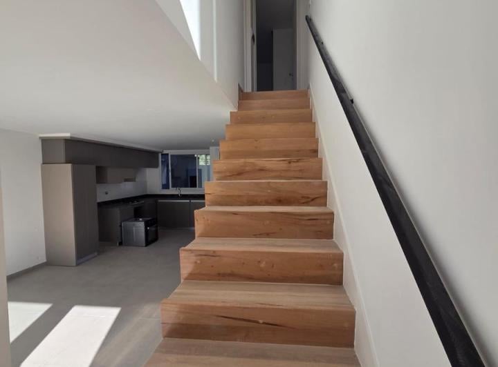 Casa · 139m² · 5 Ambientes · 2 Cocheras