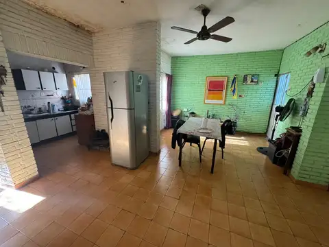 Casa en Venta en Azcuenaga, Rosario