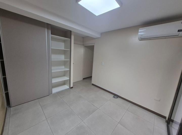 Consultorio · 90m² · 5 Ambientes
