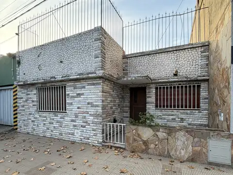 Casa en Venta en Jorge Cura, Rosario
