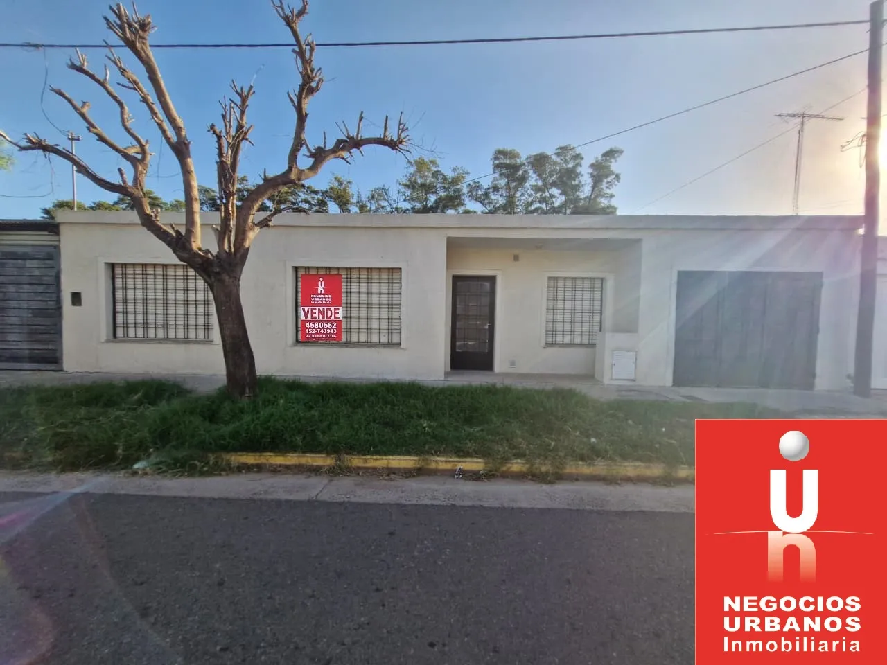 VENTA CIUDAD VILLA NUEVA B° LA FLORESTA SALTA 245 CASA 3 DORMITORIOS + GARAJE