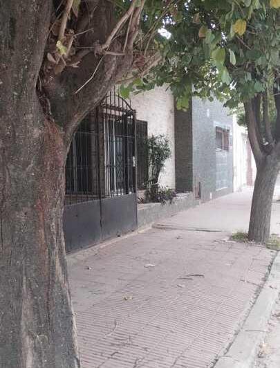 Casa · 197m² · 5 Ambientes · 2 Cocheras