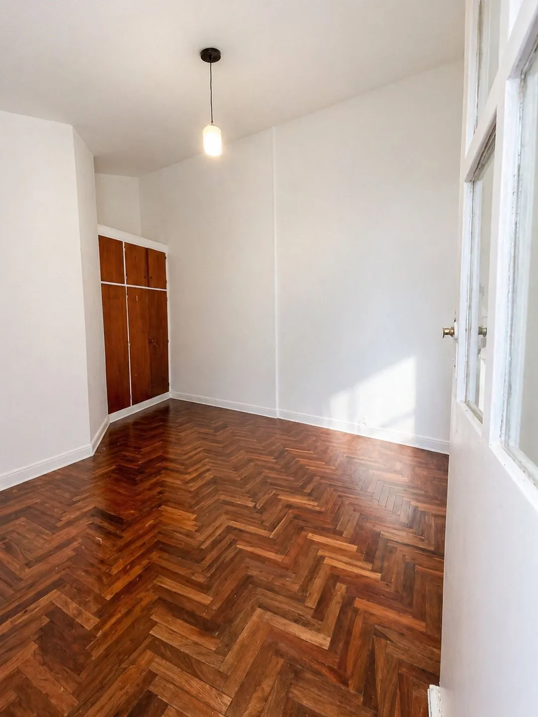 DEPARTAMENTO NUEVA CORDOBA 2 DORMI PATIO PISO 5º ITUZAINGO PLAZA ESPAÑA VENTA