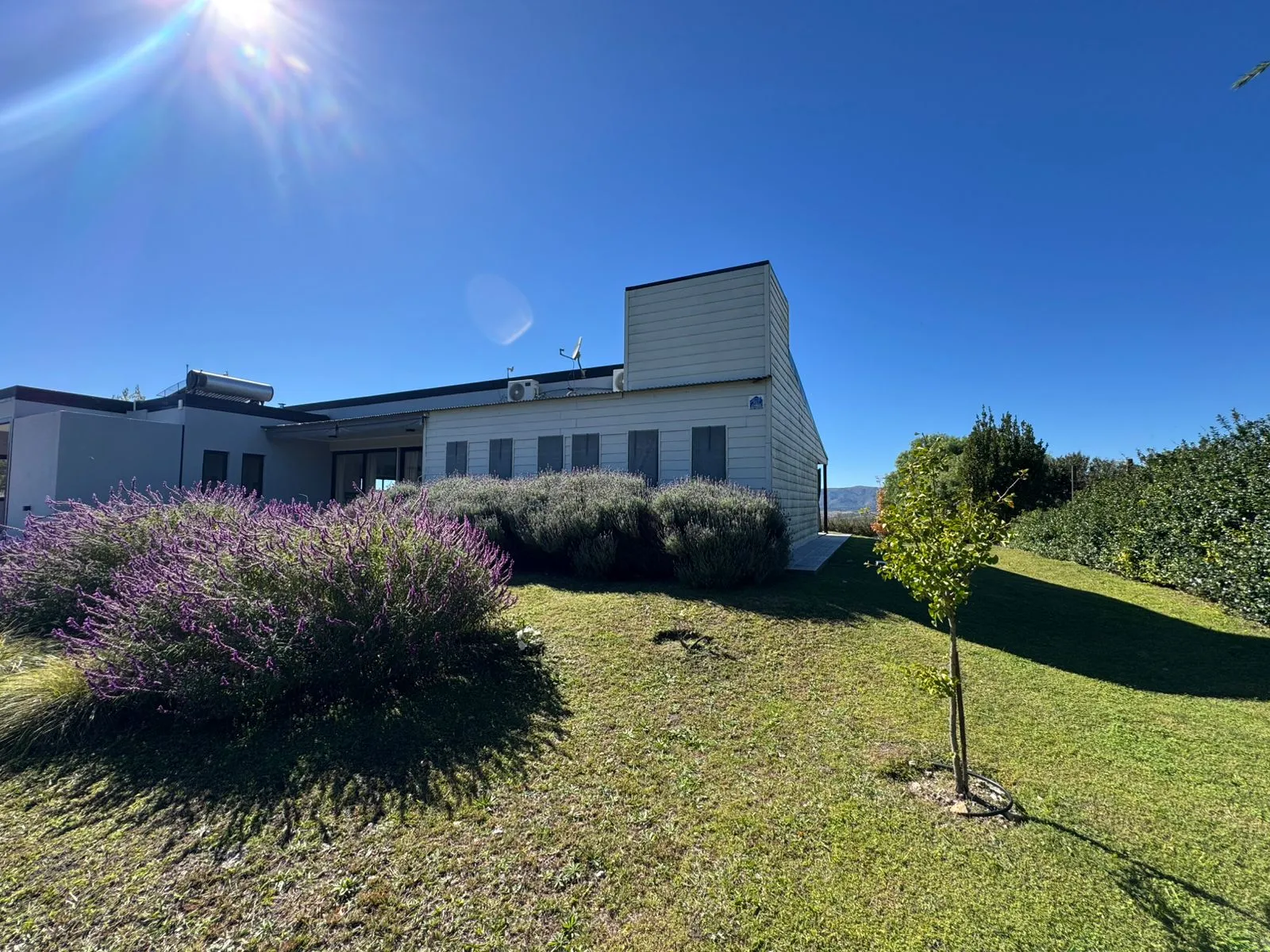 VENTA CASA EN TERRENO DE 2200 M2 ALTOS DEL CORRAL