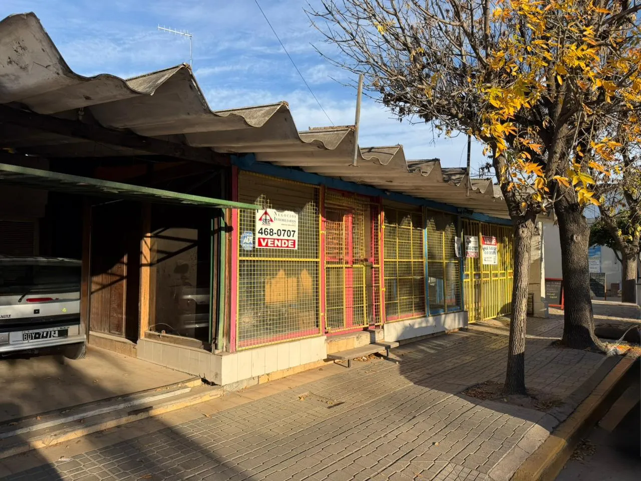 INMEJORABLE INMUEBLE PARA DESARROLLO SOBRE AVENIDA CON GRAN MOVIMIENTO
