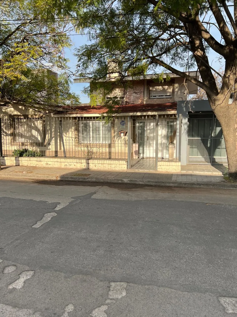 Cerro de Las Rosas, Alquilo Casa 3 Dormitorios