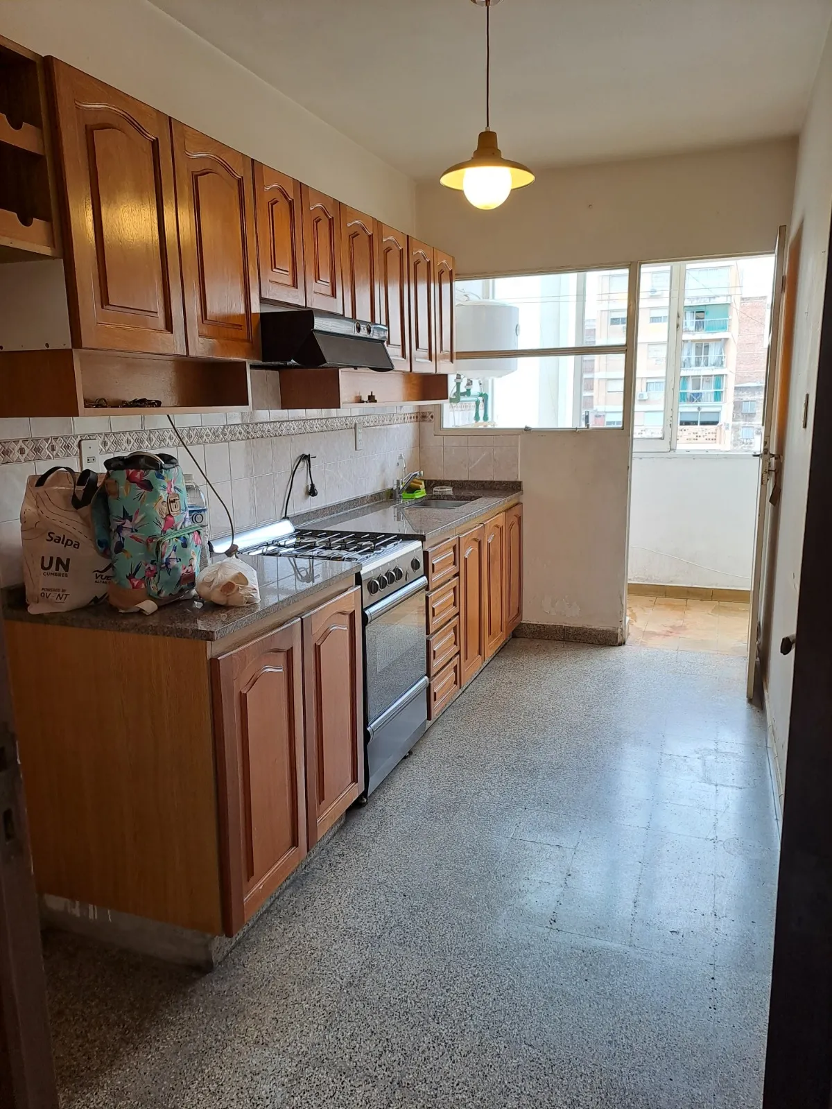 Amplio Departamento a la Venta en Avenida Colón 442 2 dorm/2baños -GN-