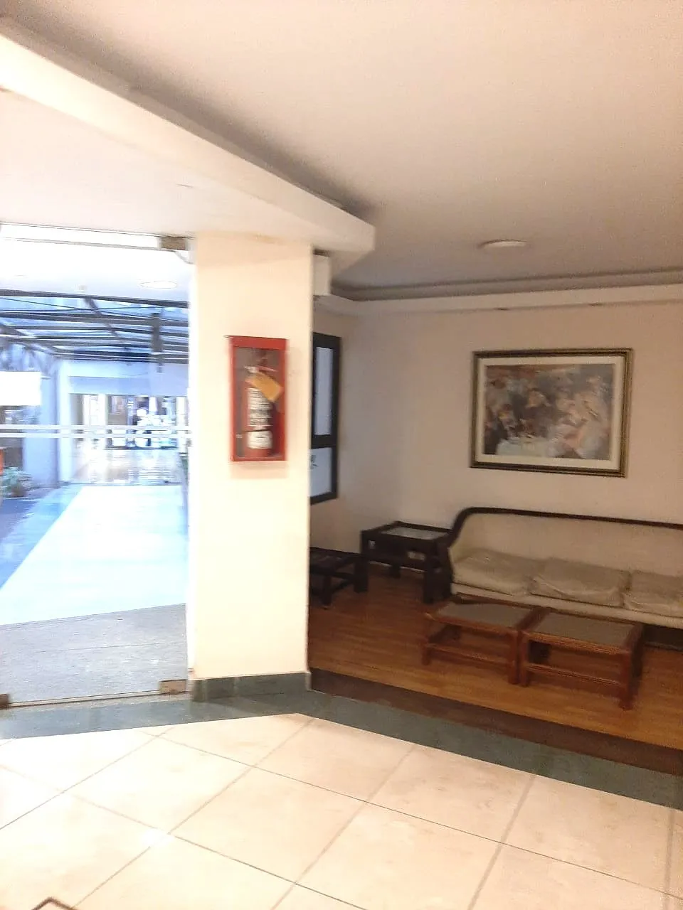 AMOBLADO - AV. H. IRIGOYEN A MTS PLAZA ESPAÑA