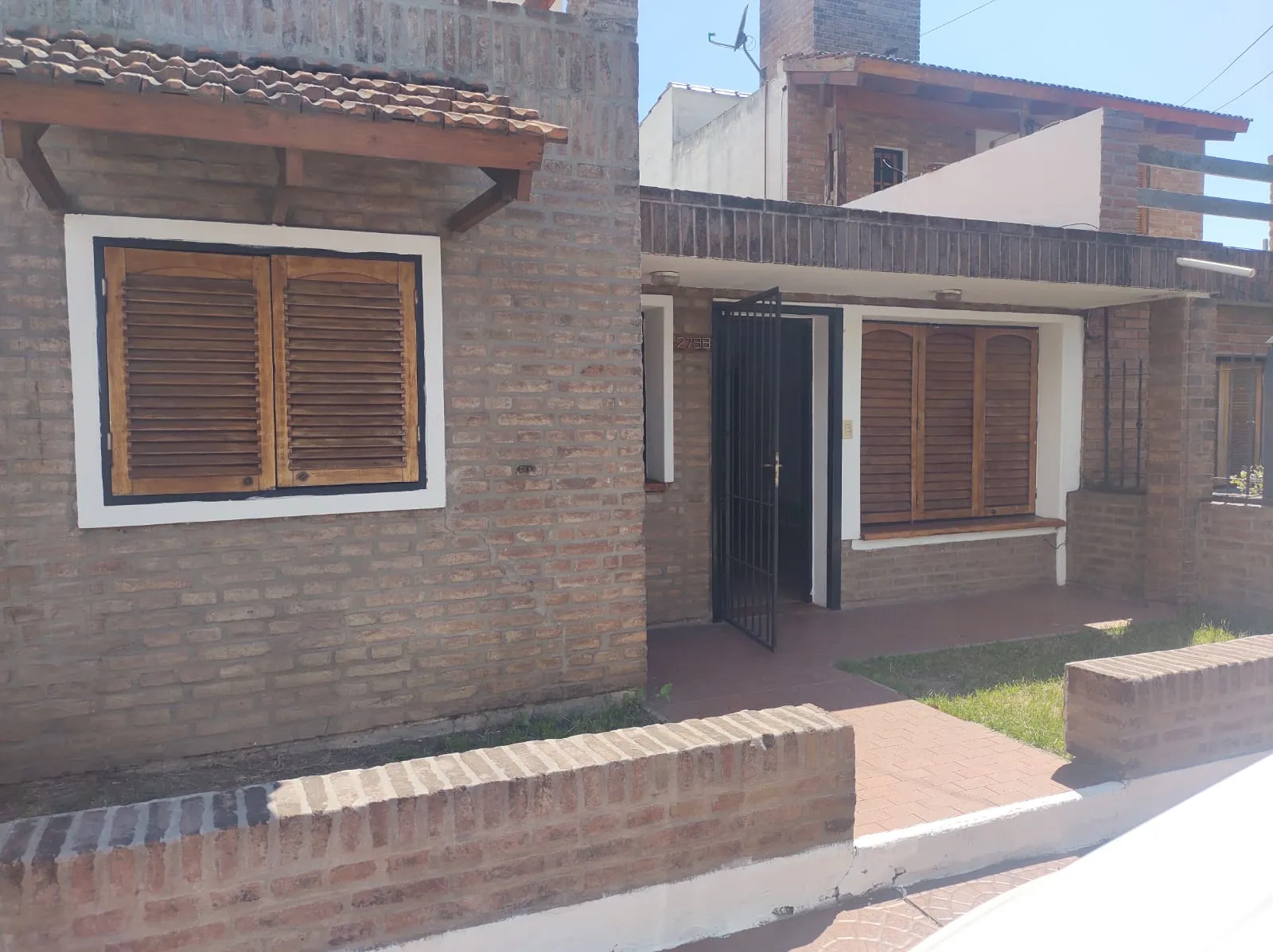 VENTA CASA ALTO ALBERDI 3 DORM