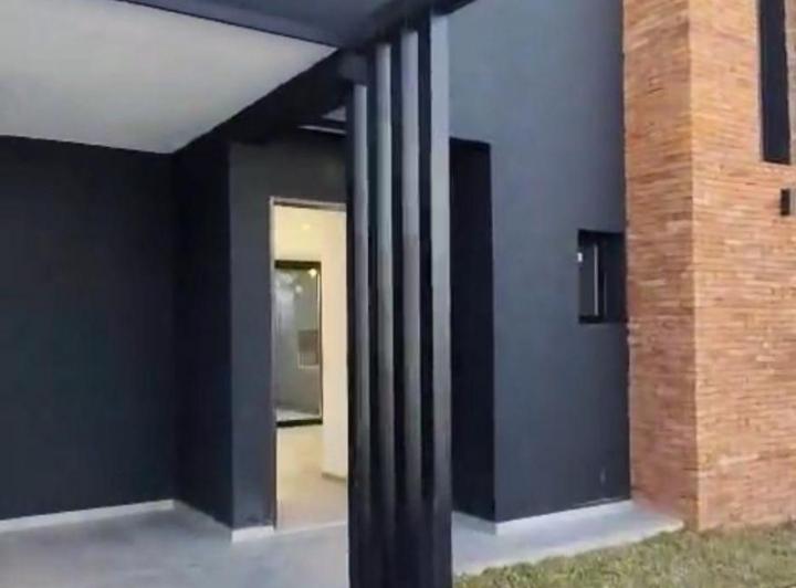 Casa · 125m² · 5 Ambientes · 1 Cochera