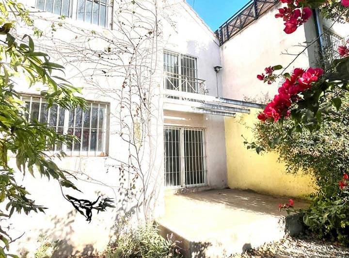 Casa · 110m² · 7 Ambientes · 2 Cocheras