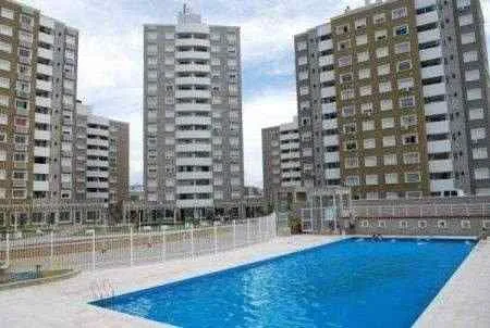 VENTA DEPTO. VILLASOL - 3 DORM.- 2 BAÑOS - COCINA SEPARADA - CON COCHERA