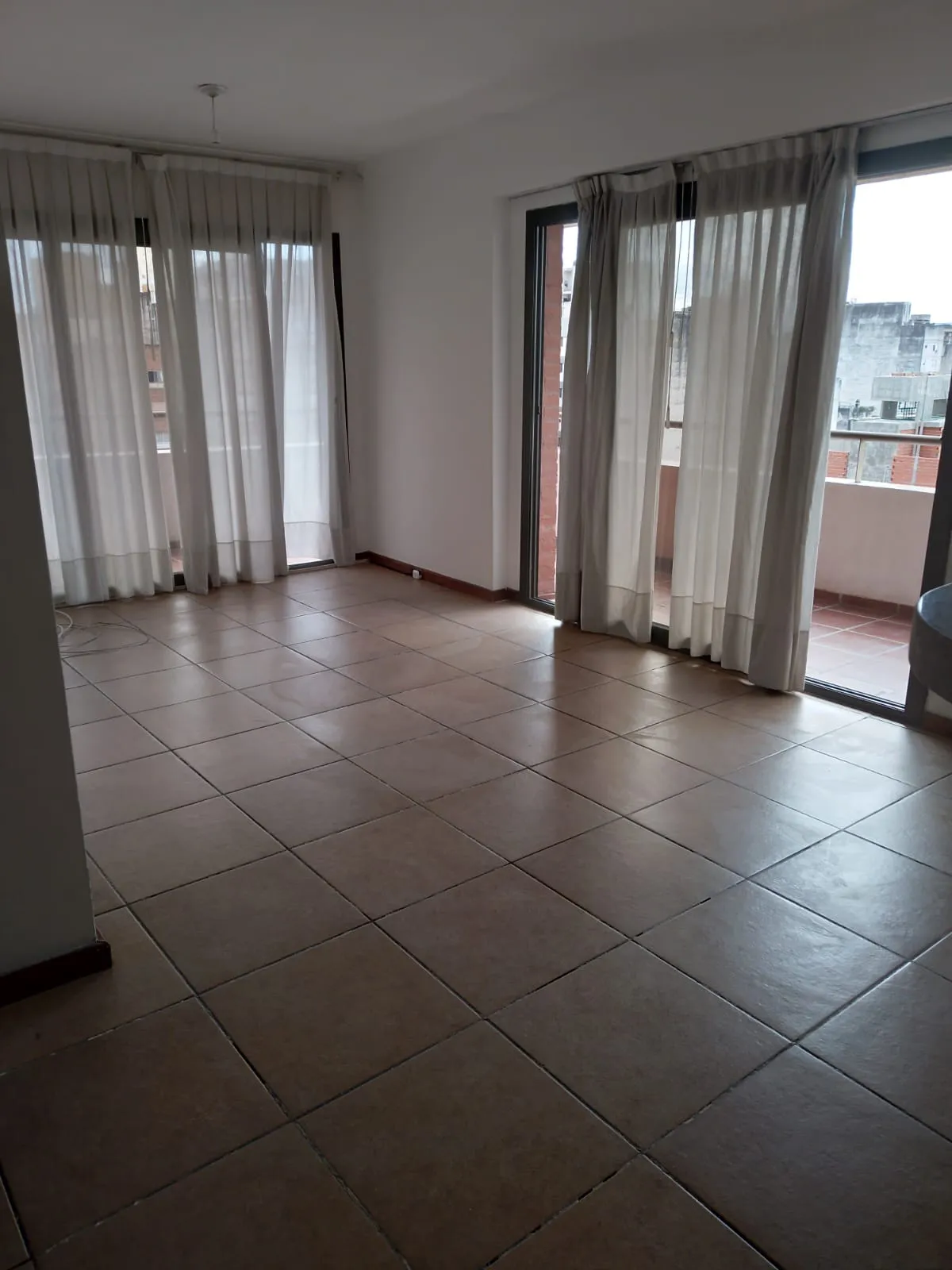 Alquiler 1 dormitorio Nueva Cba  Obispo Salguero esquina. ILLIA