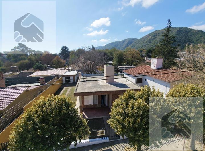 Casa · 120m² · 6 Ambientes · 1 Cochera