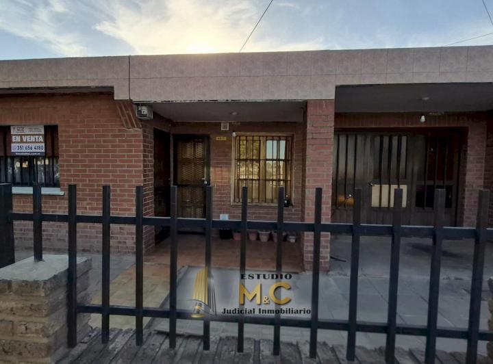 Casa · 168m² · 5 Ambientes · 1 Cochera