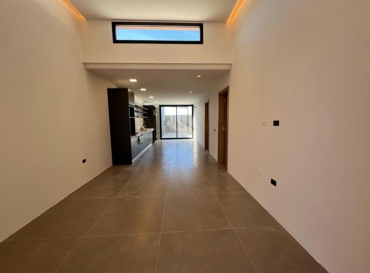 Casa · 90m² · 2 Ambientes · 1 Cochera