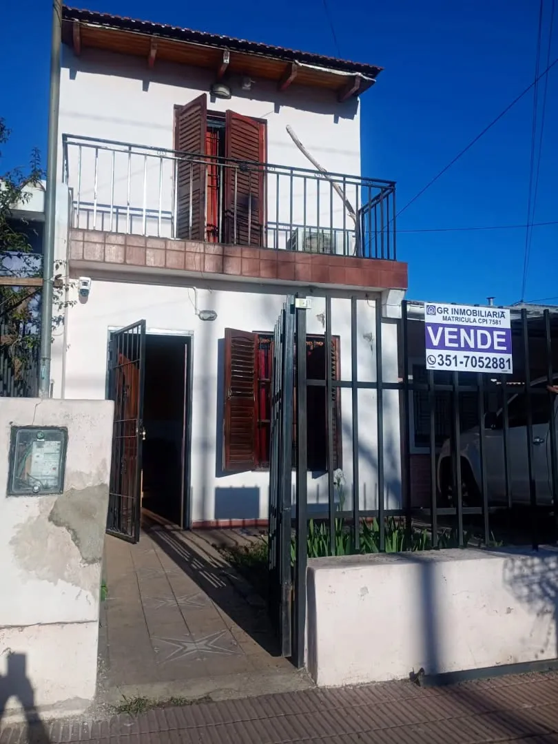 SE VENDE CASA EN B° SANTA ISABEL