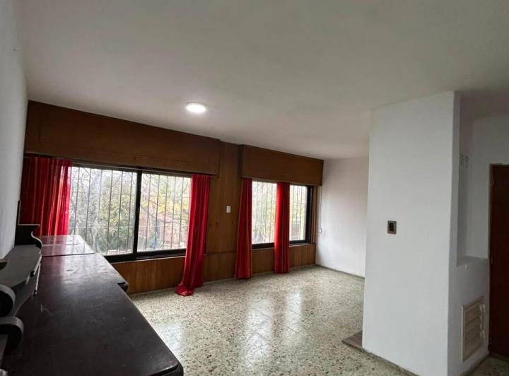 Departamento · 100m² · 5 Ambientes · 1 Cochera