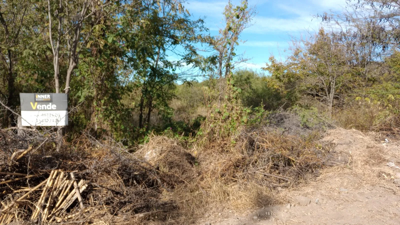TERRENO EN VILLA  ANIMI, PROXIMO A  LA GRANJA. A TRES CUADRAS E53 LUZ AGUA