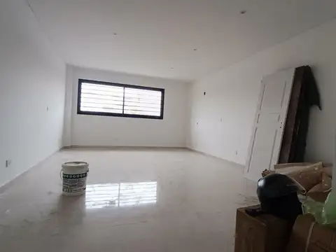 Oficina en Alquiler en Lanus Este, Lanus