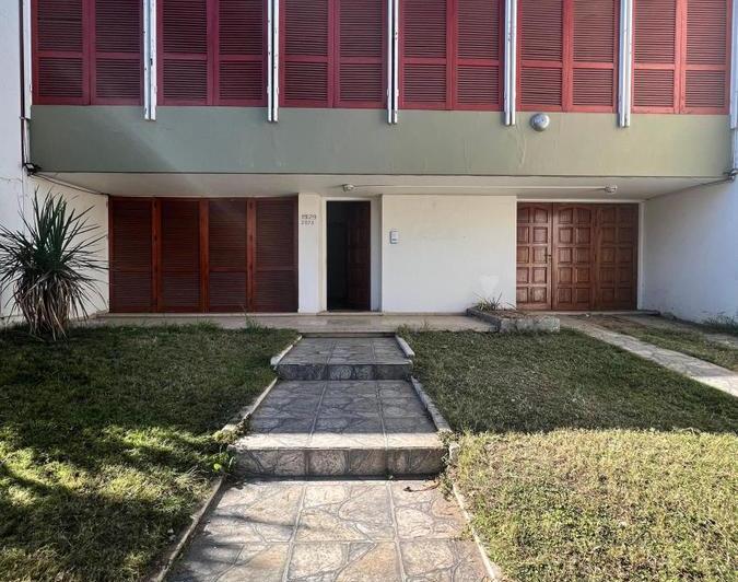 Casa · 266m² · 5 Ambientes · 1 Cochera
