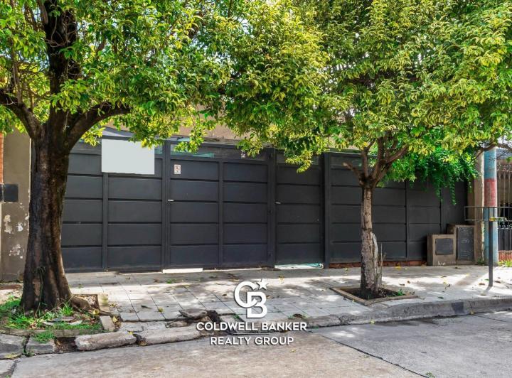 Casa · 90m² · 4 Ambientes · 1 Cochera