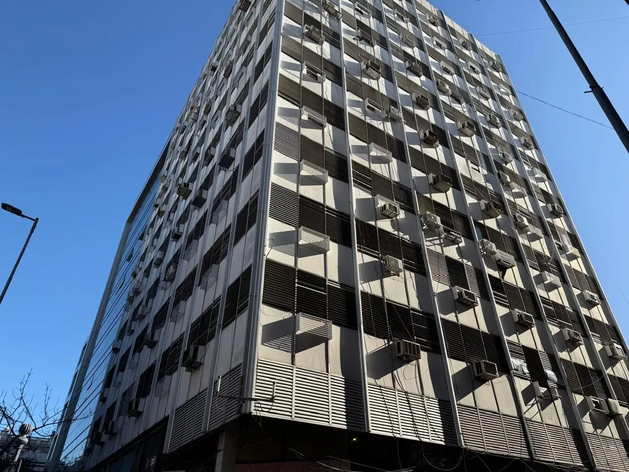 OFICINA CENTRO -Ituzaingó esq San Jerónimo