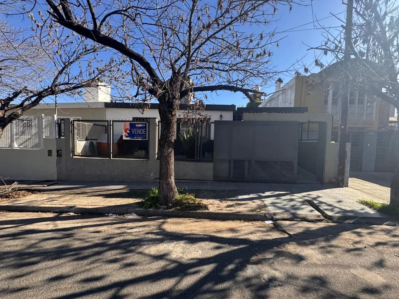CASA EN VENTA 2 DORMIS B° ROSEDAL ANEXO