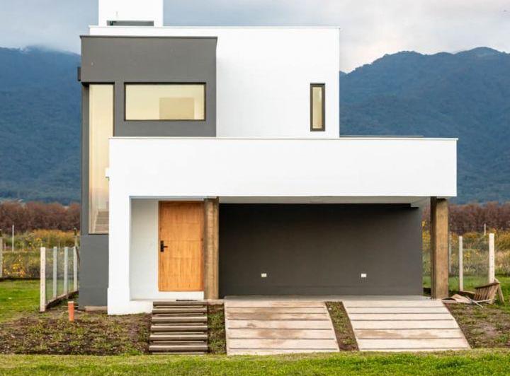 Casa · 207m² · 3 Dormitorios
