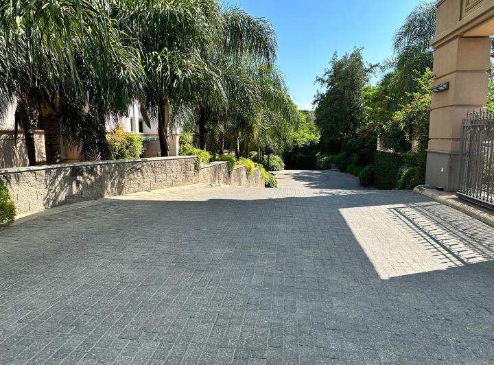 Departamento · 200m² · 10 Ambientes · 3 Cocheras